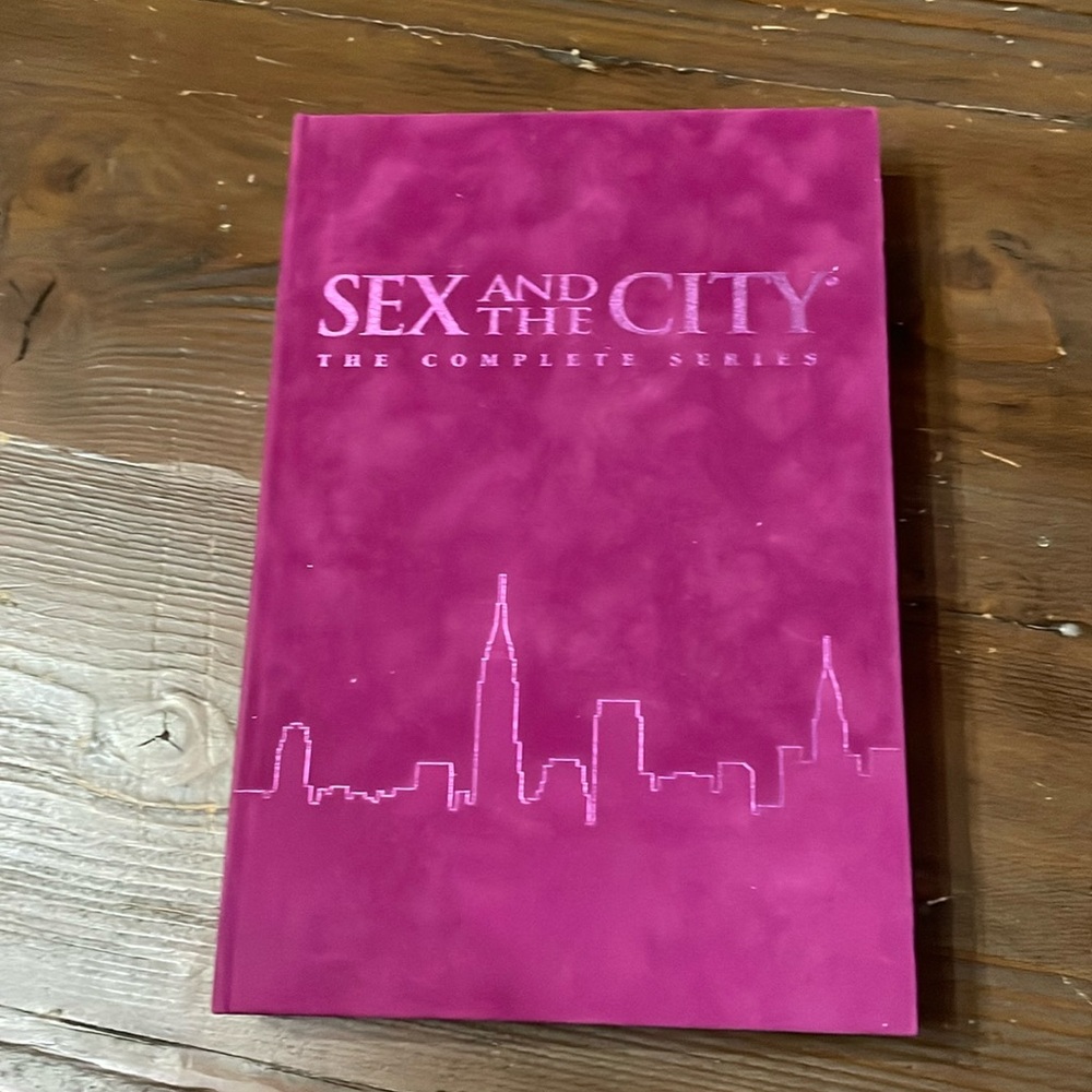 The Ultimate DVD Collection Sex and the City 6 seasons, 94 episodes, 20 disks